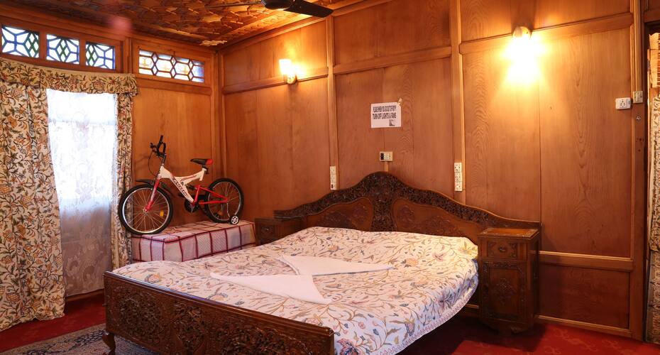 New Golden Fleece Houseboat, Srinagar 3